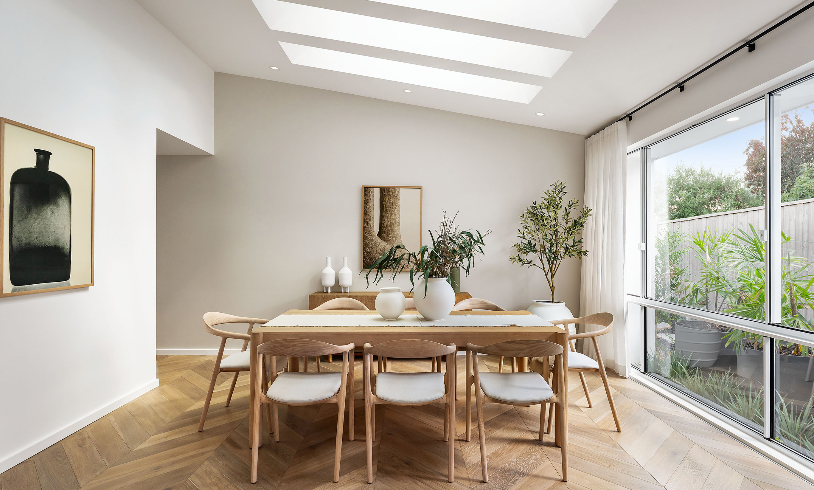 Maximise light and space