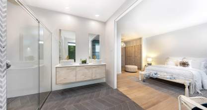 Lakeside- Ensuite and Master Suite